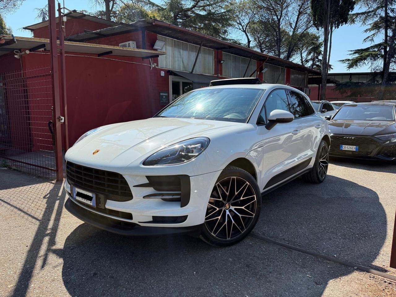 Porsche Macan 2.0 PDK TETTO KAMERA LED 21' TAGLIANDI UFFICIALI *PROMO*