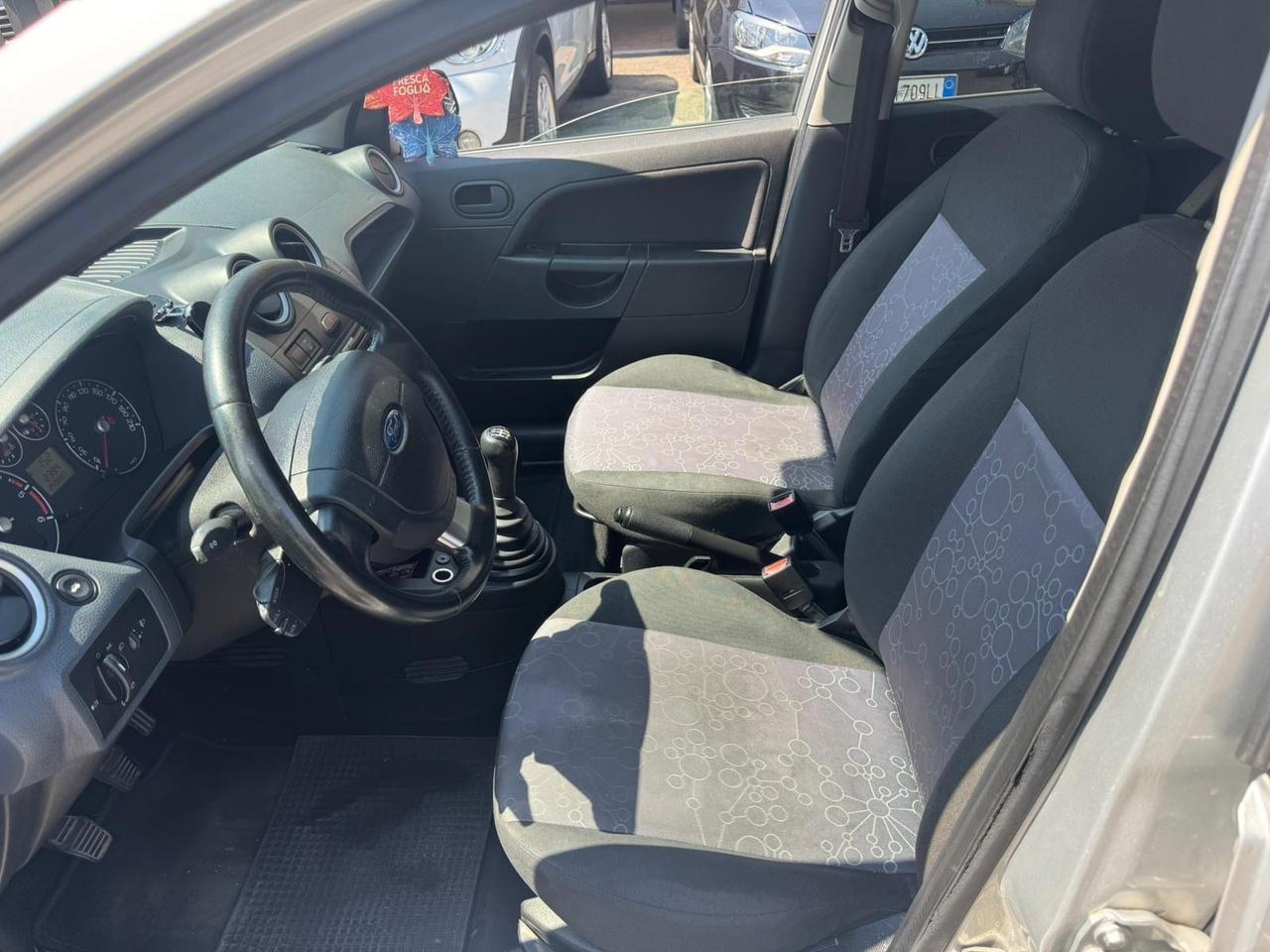 Ford Fiesta 1.4 TDCi 5p. Ghia
