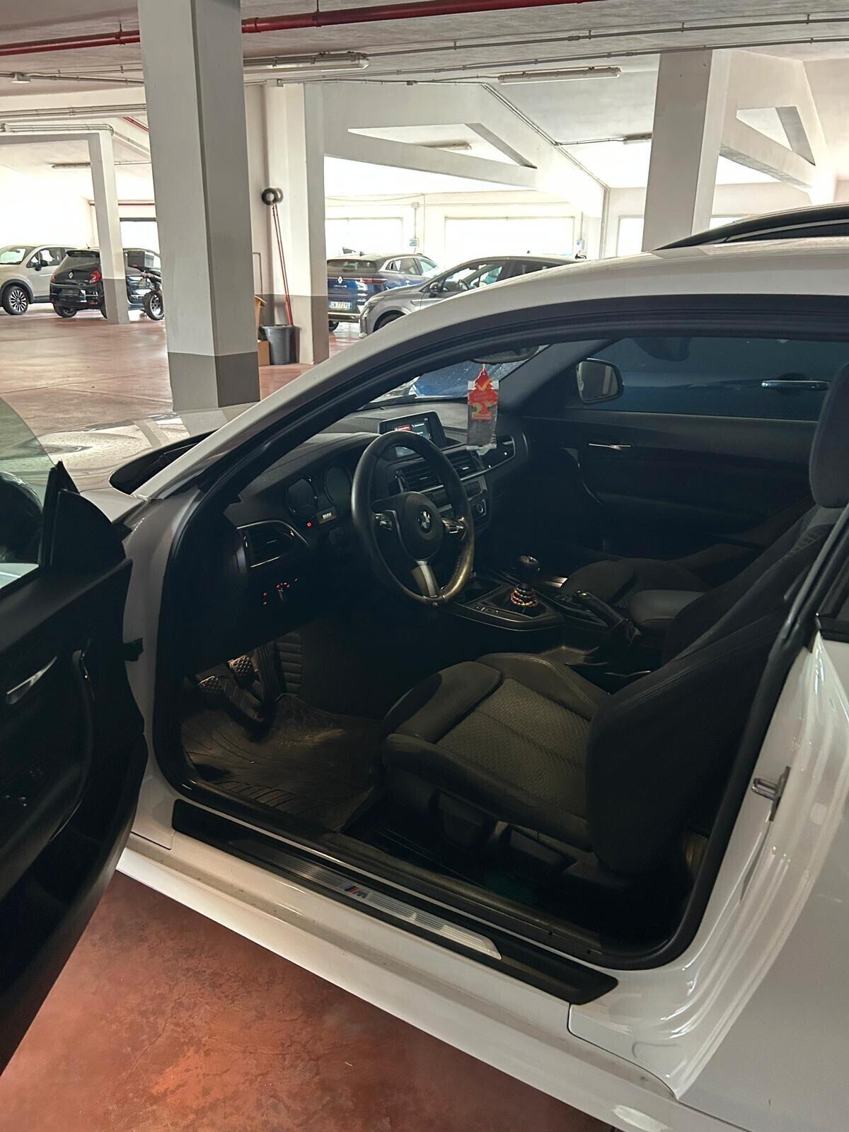 Bmw 118 118d 3p. Urban