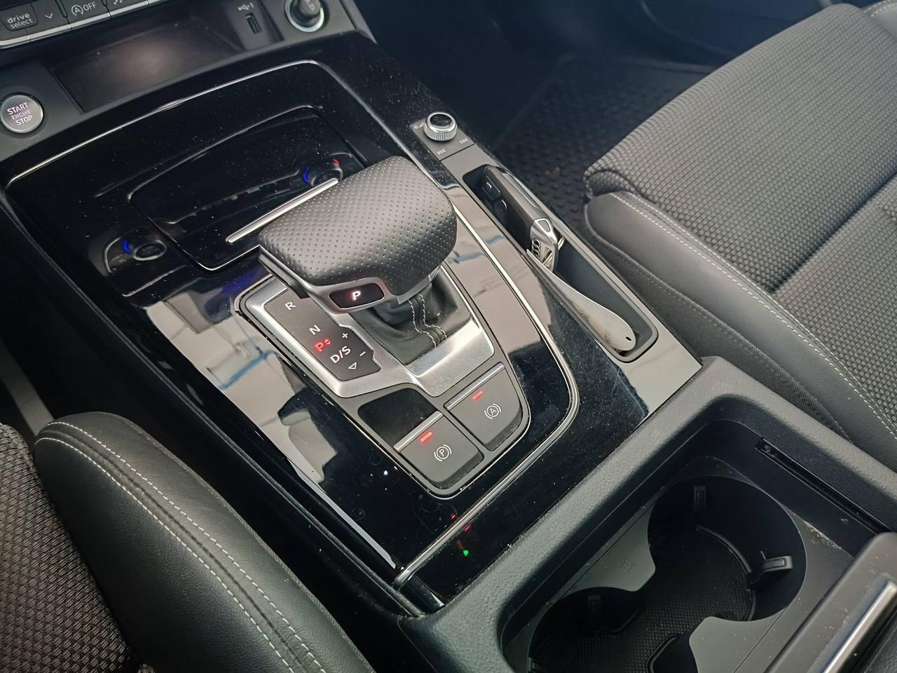 AUDI Q5 I Sportback 2021 - Q5 Sportback 40 2.0 tdi mhev 12V Identity Black quattro s-tronic