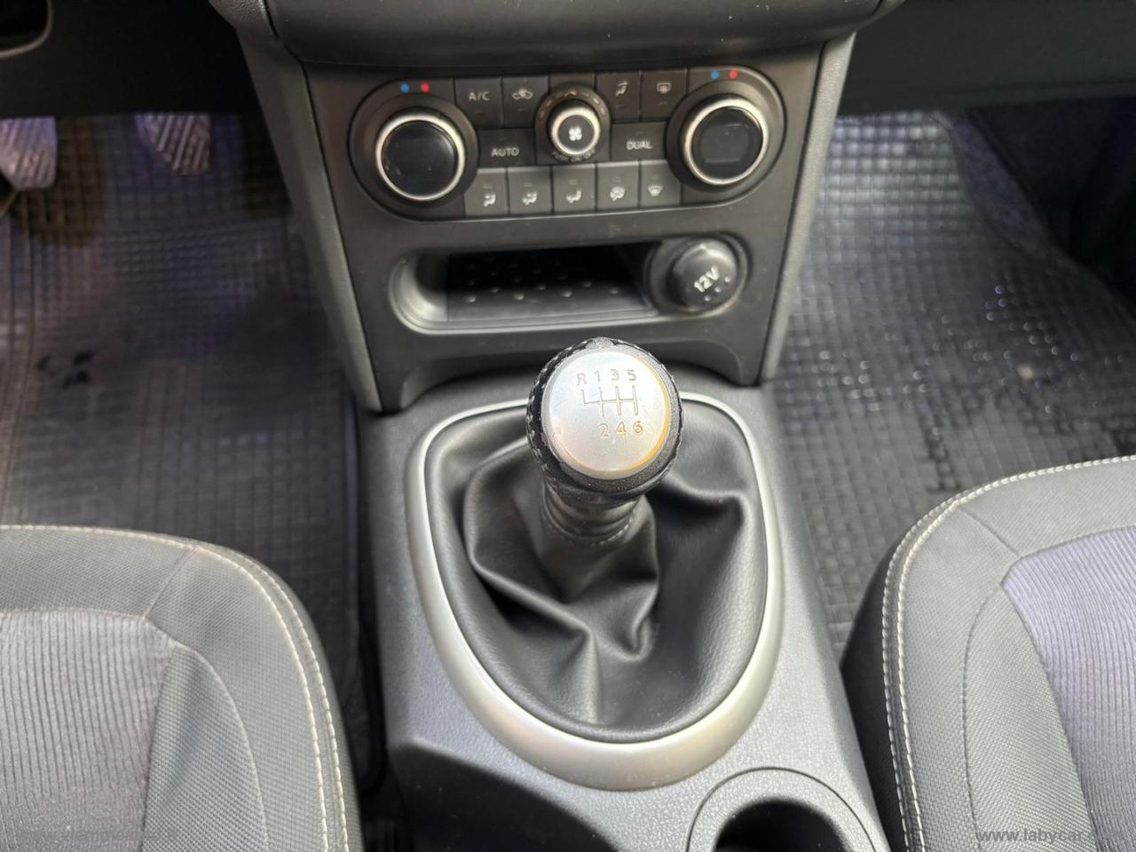 NISSAN Qashqai 1.5 dCi DPF Tekna