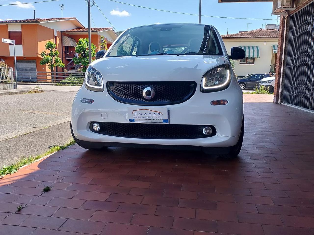 Smart ForTwo Proxy 1.0
