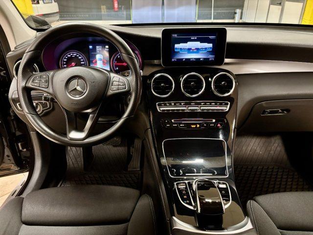 MERCEDES-BENZ GLC 220 d 4Matic Sport PEDANE - SERVICE MERCEDES