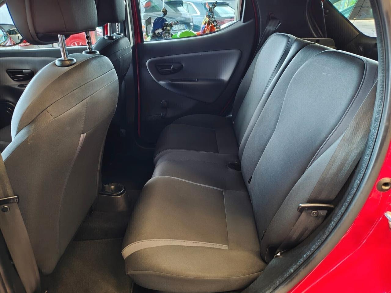 Lancia Ypsilon 1.3 MJT 16V 80 CV 5 porte S&S Platinum