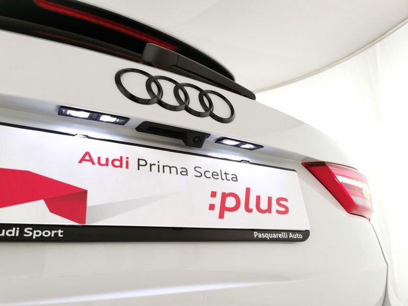 Audi Q3 35 1.5 tfsi Identity Black s-tronic