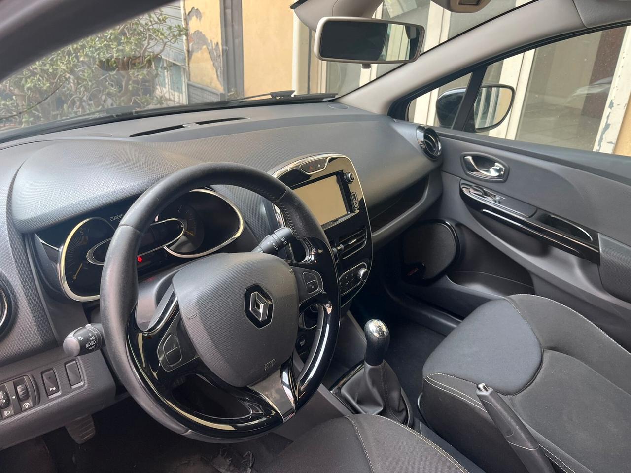 Renault Clio 1.5 dCi 8V 75CV Wave