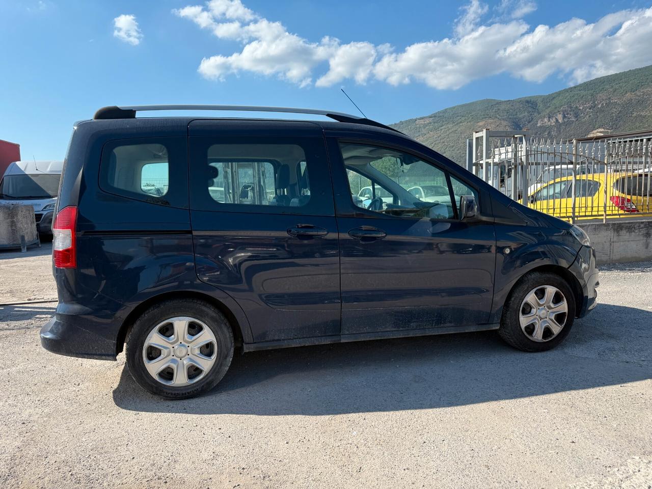 FORD TOURNEO ANNO 2017 1.0 BENZINA *MOT ROTTO