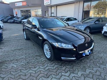 JAGUAR XF 2.0 D 180 CV aut. Prestige