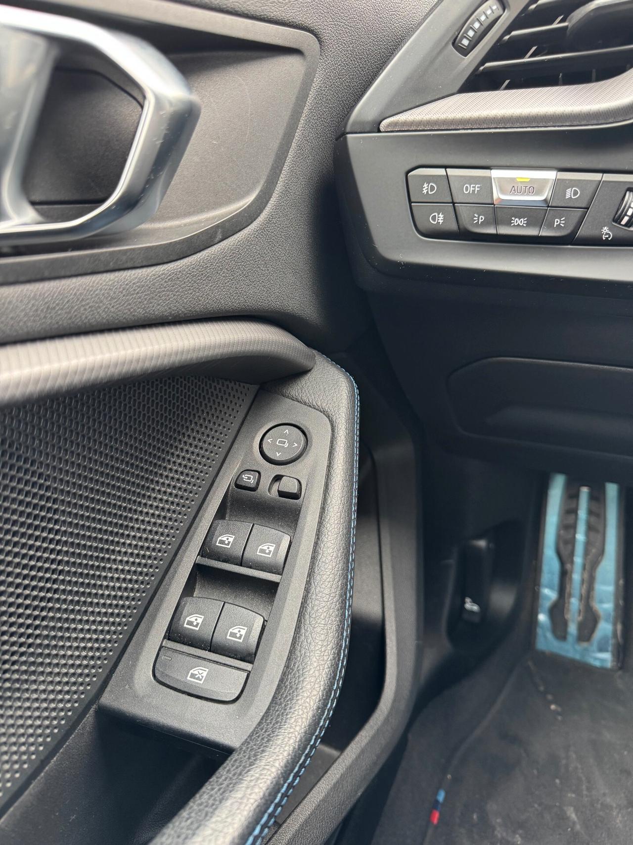 Bmw 118 118d 5p. Msport