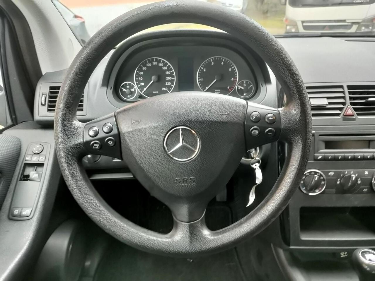 Mercedes-benz A 150 5 porte NEOPATENTATI