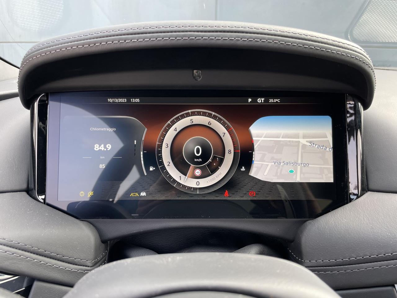 ASTON MARTIN DB12 Coupe 4.0 V8 auto