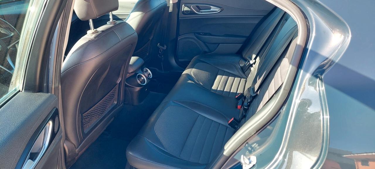 Alfa Romeo Giulia 2.2 Turbodiesel 150 CV AT8 Super