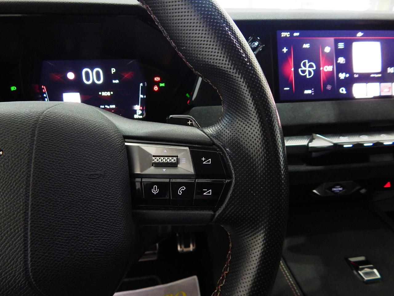 DS Automobiles DS 4 1.5 bluehdi Performance Line 130cv Aut. CARPLAY