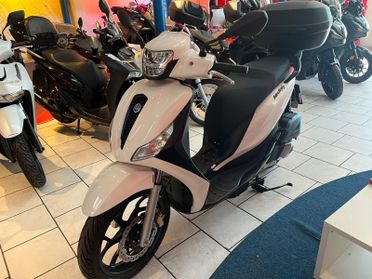 Piaggio Medley 200
