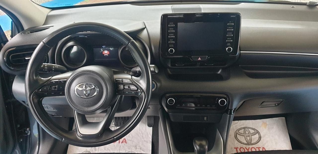 TOYOTA YARIS 1.5 BENZINA/HYBRID DICEMBRE 2022.FULL OPTIONAL
