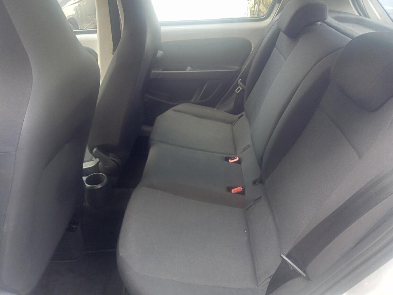 Volkswagen up! 1.0 75 CV 5p. Cambio automatico OK Neopatentati