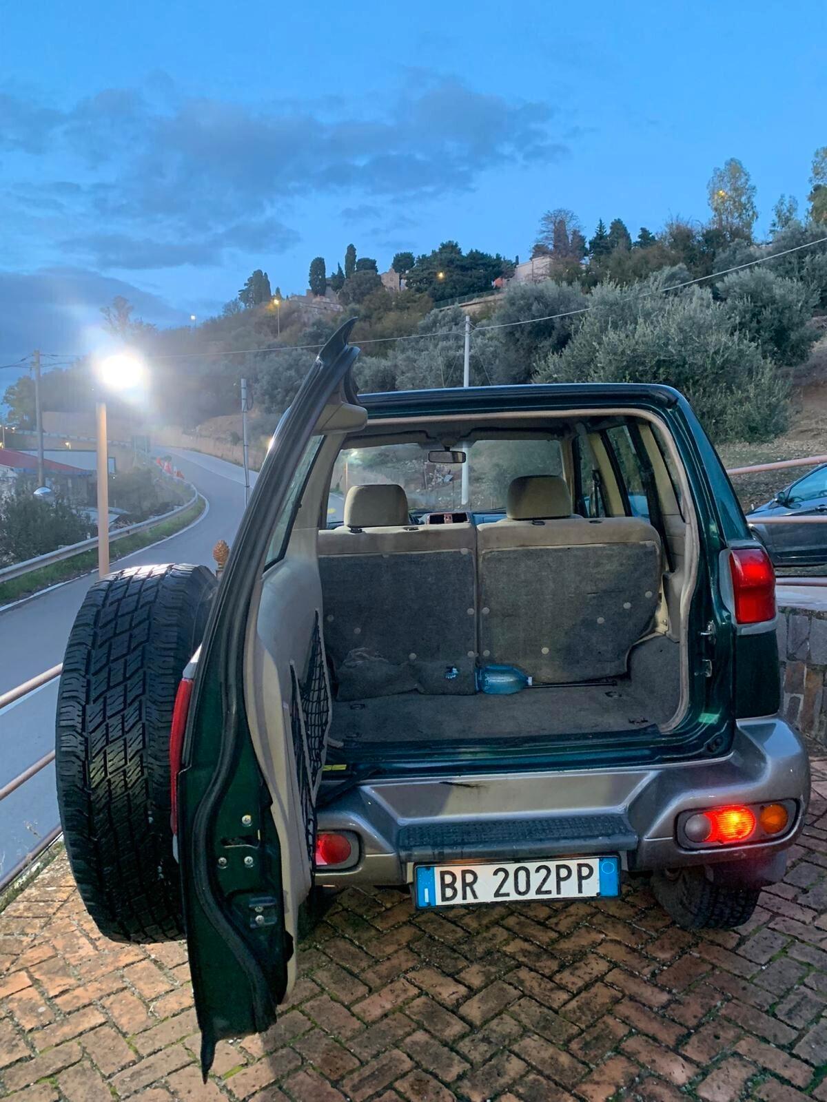 Nissan Terrano II 2.7 Tdi 3 porte Luxury CONTO VENDITA