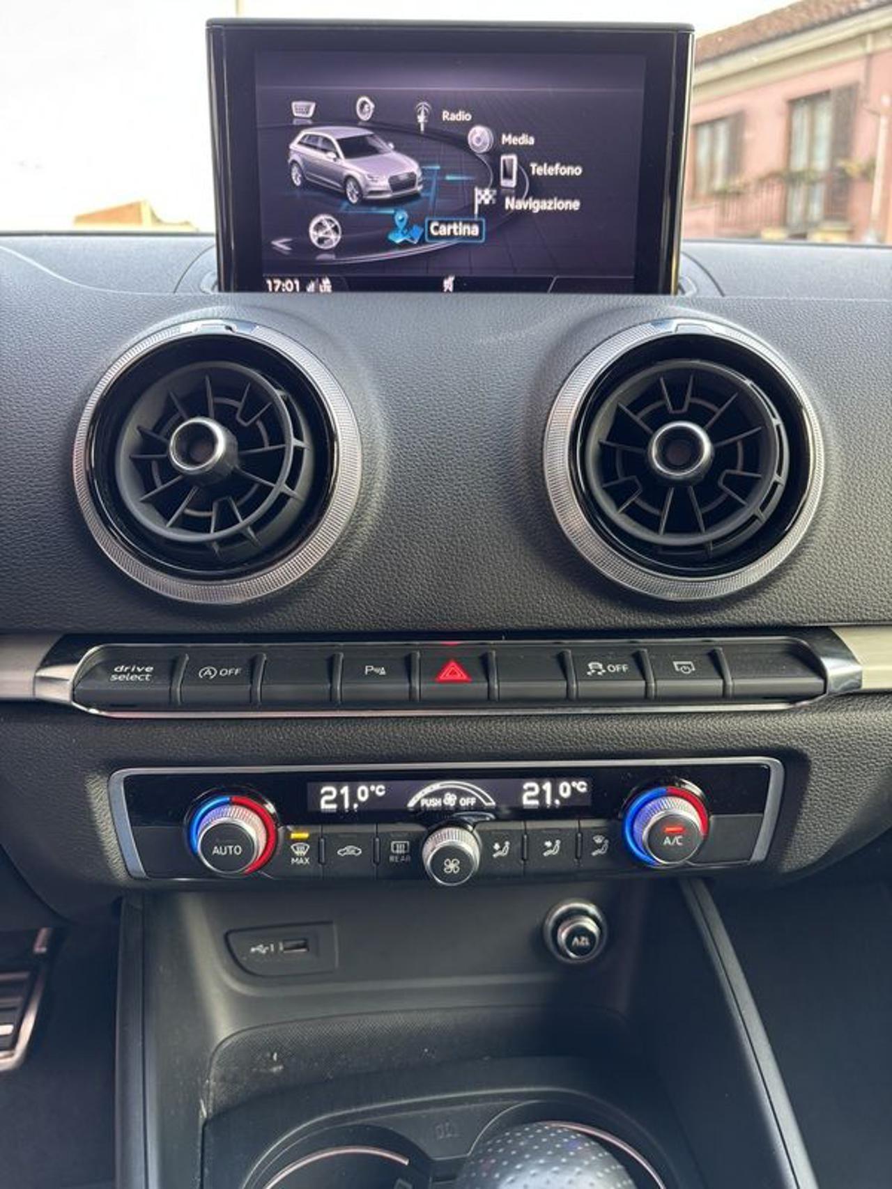 Audi A3 SPB 2.0 TDI S Line S tronic FULL LED-NAVI-18"