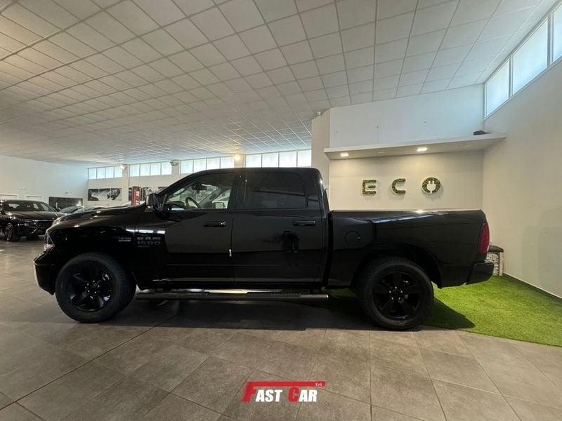 Dodge RAM Dodge RAM 5.7 V8 Crew Cab Classic SLT Black 395cv EAT8 GPL