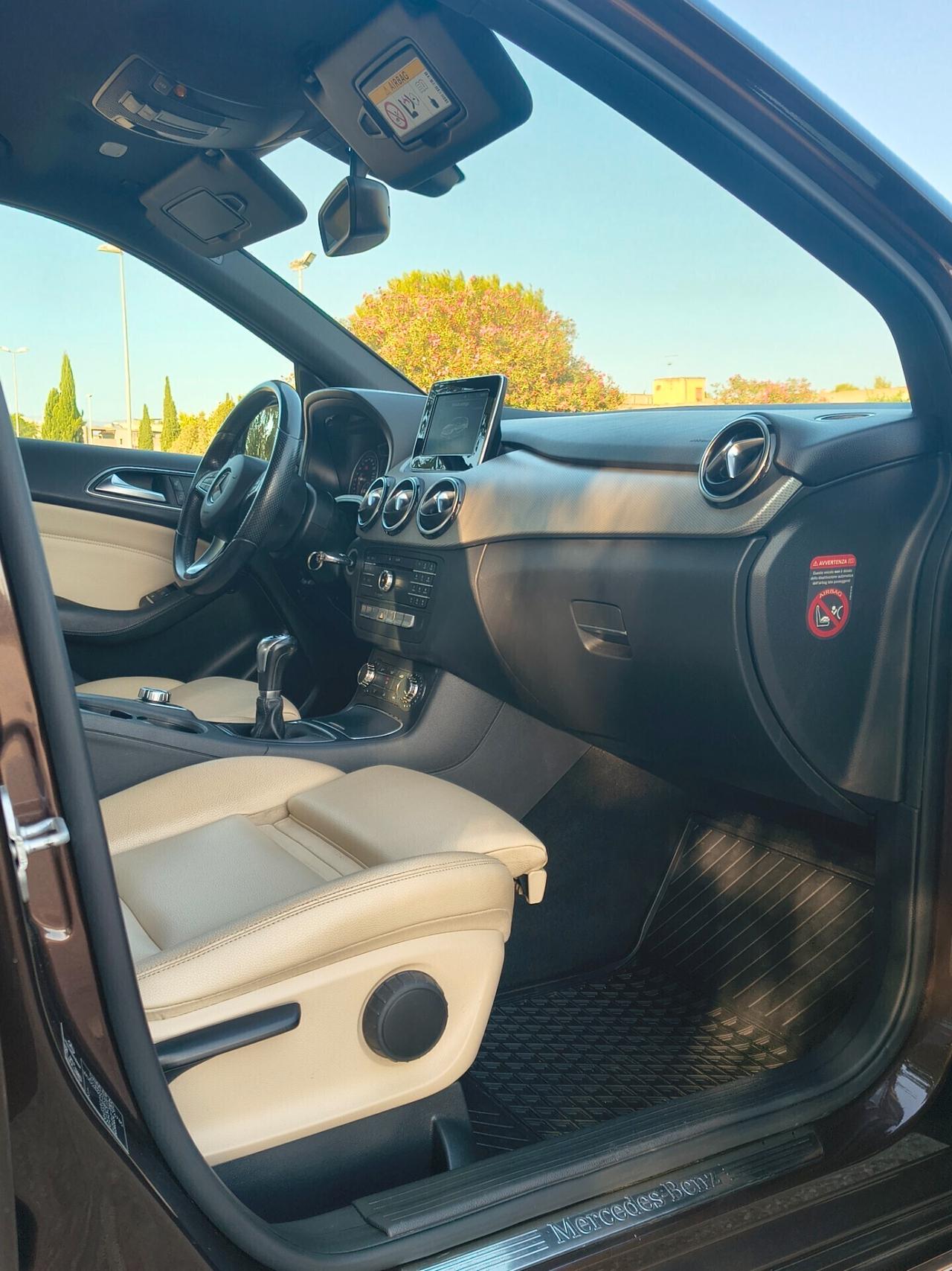 Mercedes Benz B 180 d 1.5 diesel 109cv Sport
