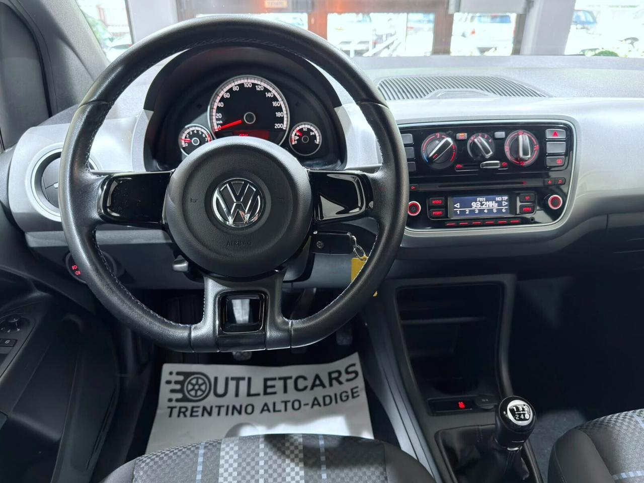 VOLKSWAGEN UP! 1.0 75cv 5p NEOPATENTATI 89.000km