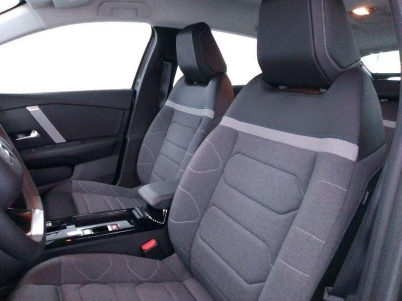 Citroën C4 1.2 puretech Plus s&s 130cv eat8