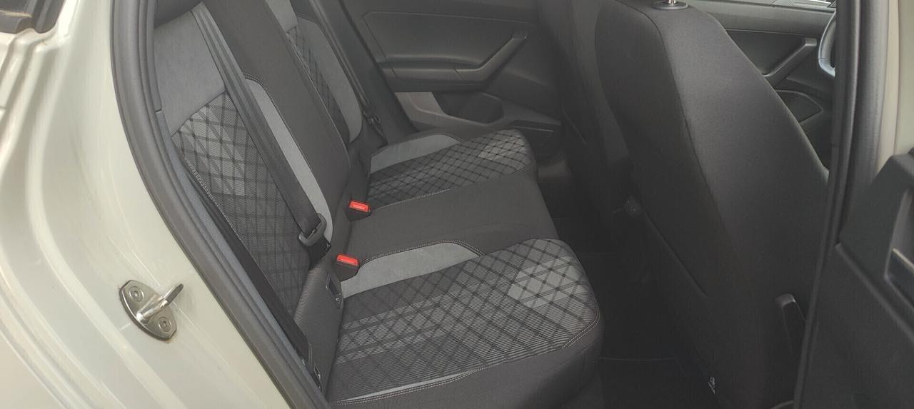 Volkswagen Taigo 1.0 TSI 115 CV DSG R-Line