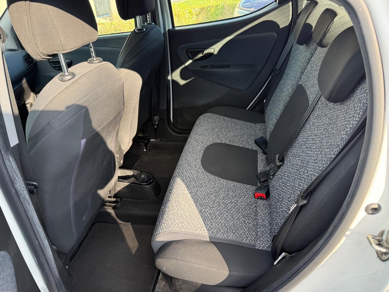 Lancia Ypsilon 1.2 69 CV 5 porte S&S Platinum