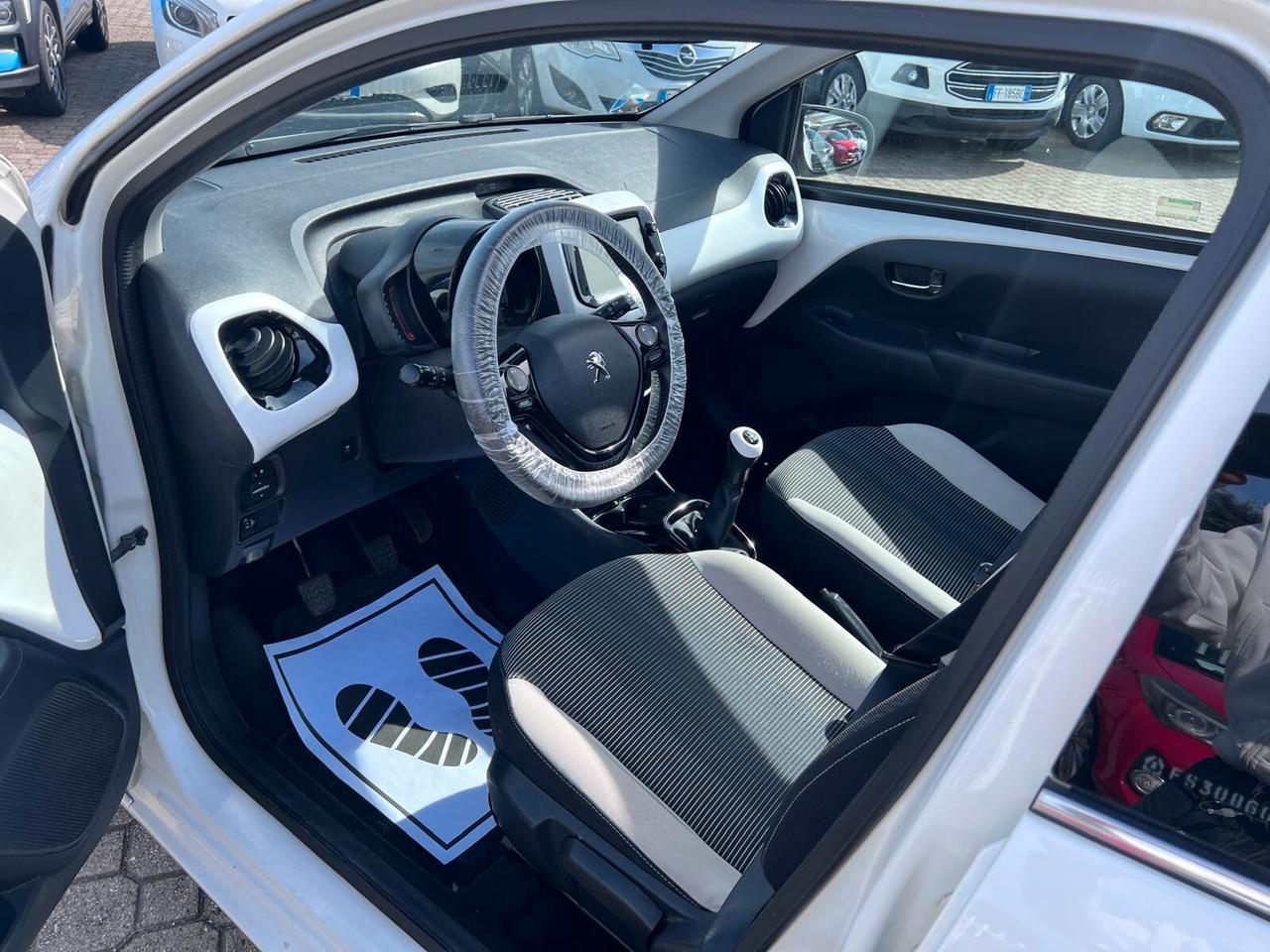 Peugeot 108 PureTech 82 5 porte Allure TOP!