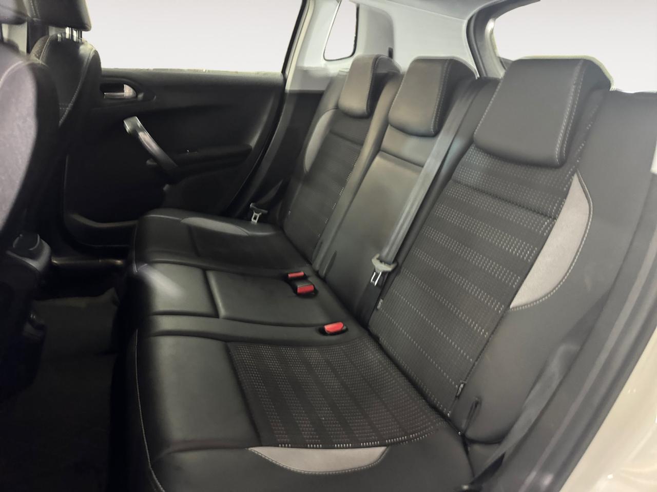 PEUGEOT 2008 1.2 puretech t. Allure s&s 110cv eat6