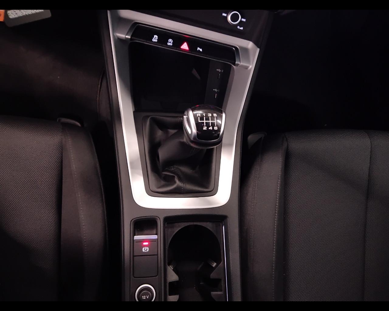 AUDI Q3 II 2018 - Q3 35 2.0 tdi Business Advanced