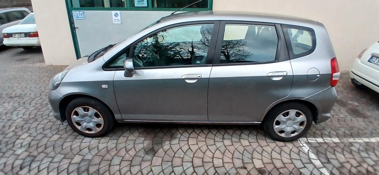 Honda Jazz 1.2 i- neopatentati