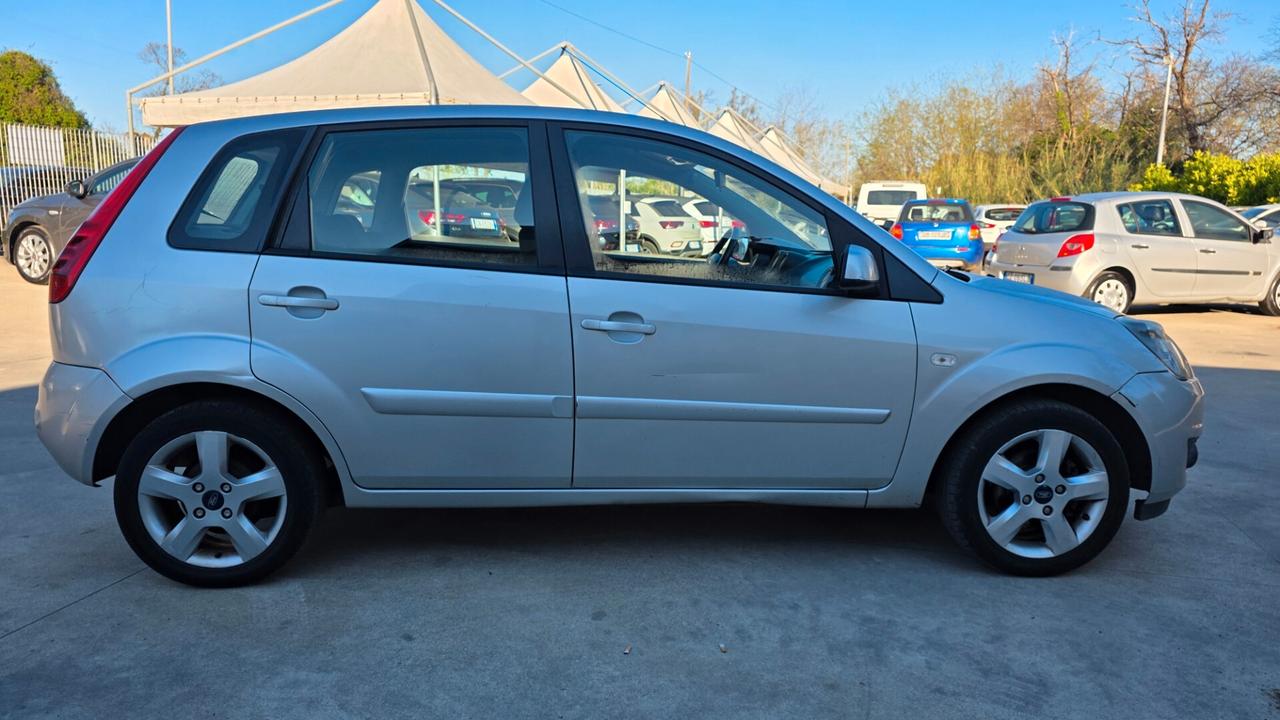 Ford Fiesta 1.4 TDCi 5p. Titanium