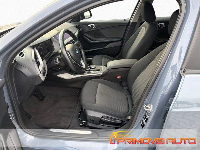 BMW 118 i 5p. Advantage