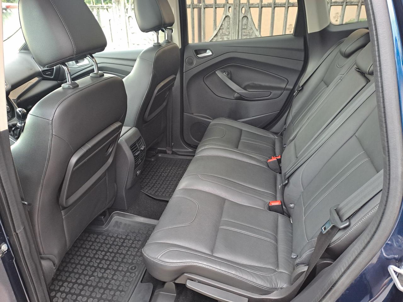 Ford Kuga 2.0 TDCI 140CV 4WD Titanium - PANORAMA
