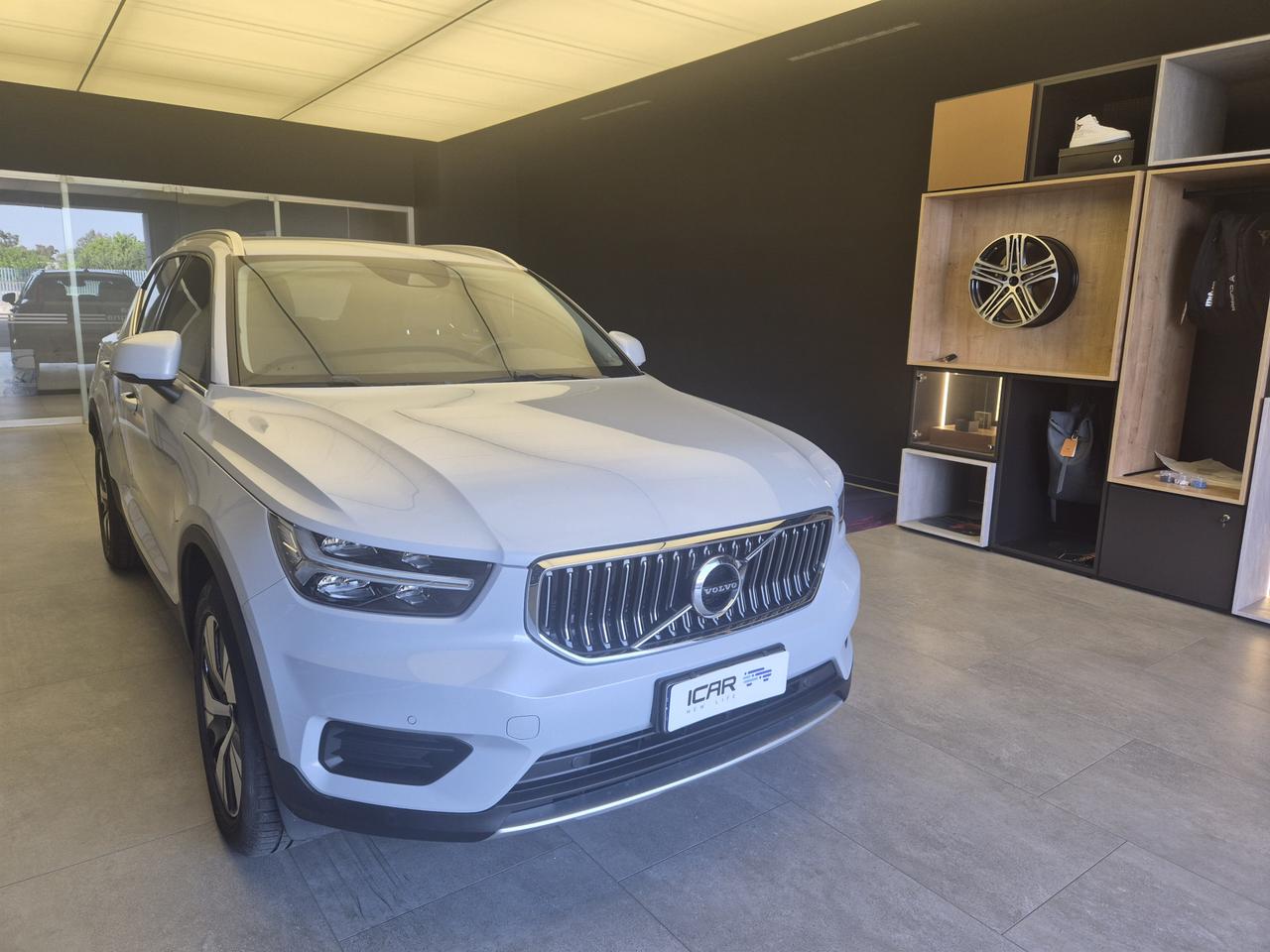 VOLVO XC40 - XC40 1.5 t5 phev Inscription Expression auto my21