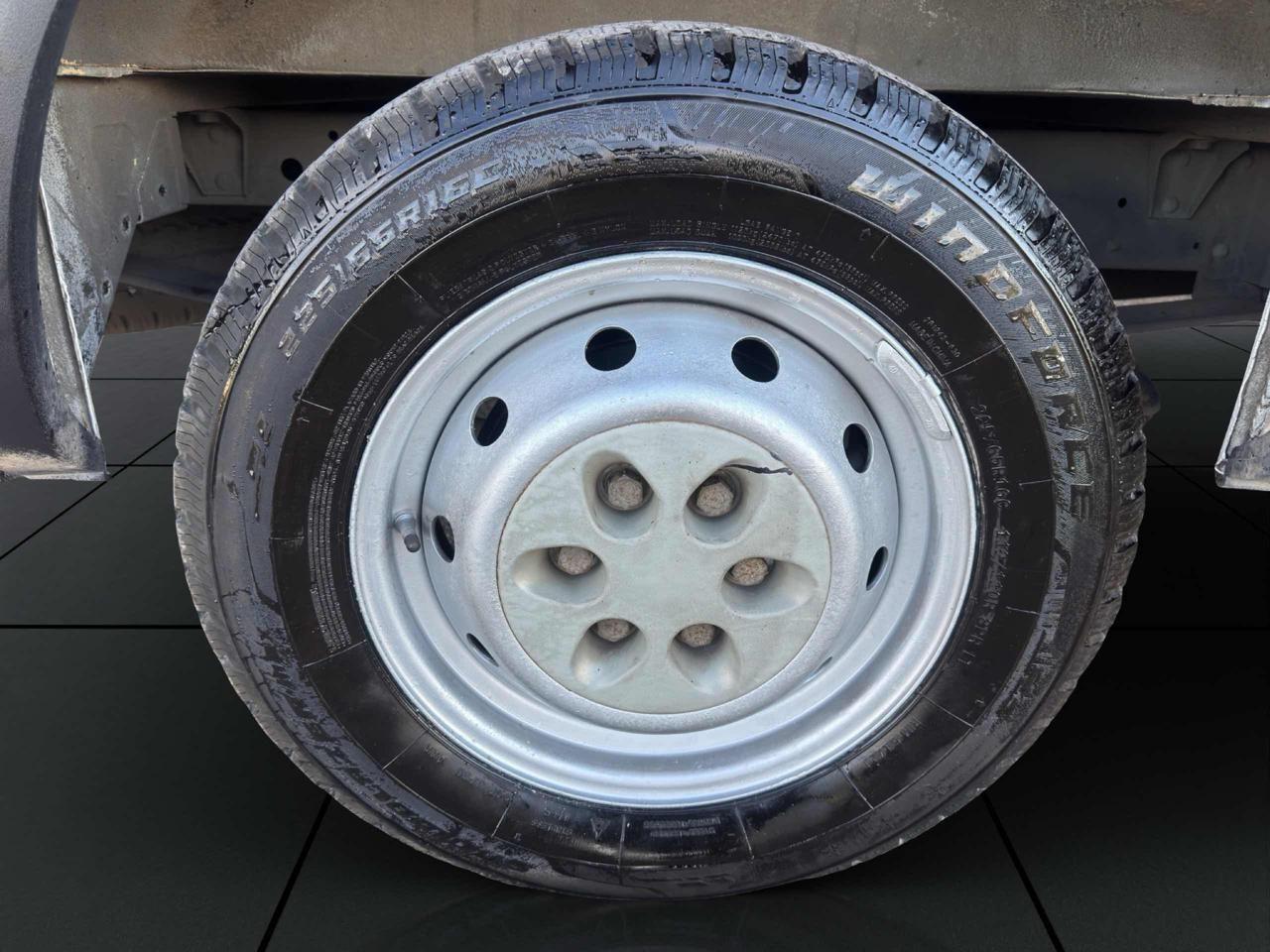 Iveco Daily 35 2.3 ISOTERMICO+FRIGO FNAX ATP+GANCIERE CARNI-