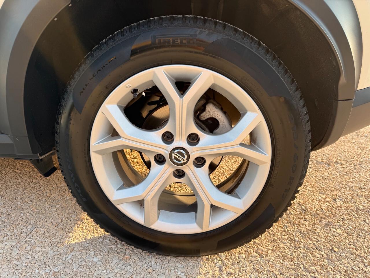 Nissan Juke 1.0 DIG-T 114 CV DCT N-Connecta