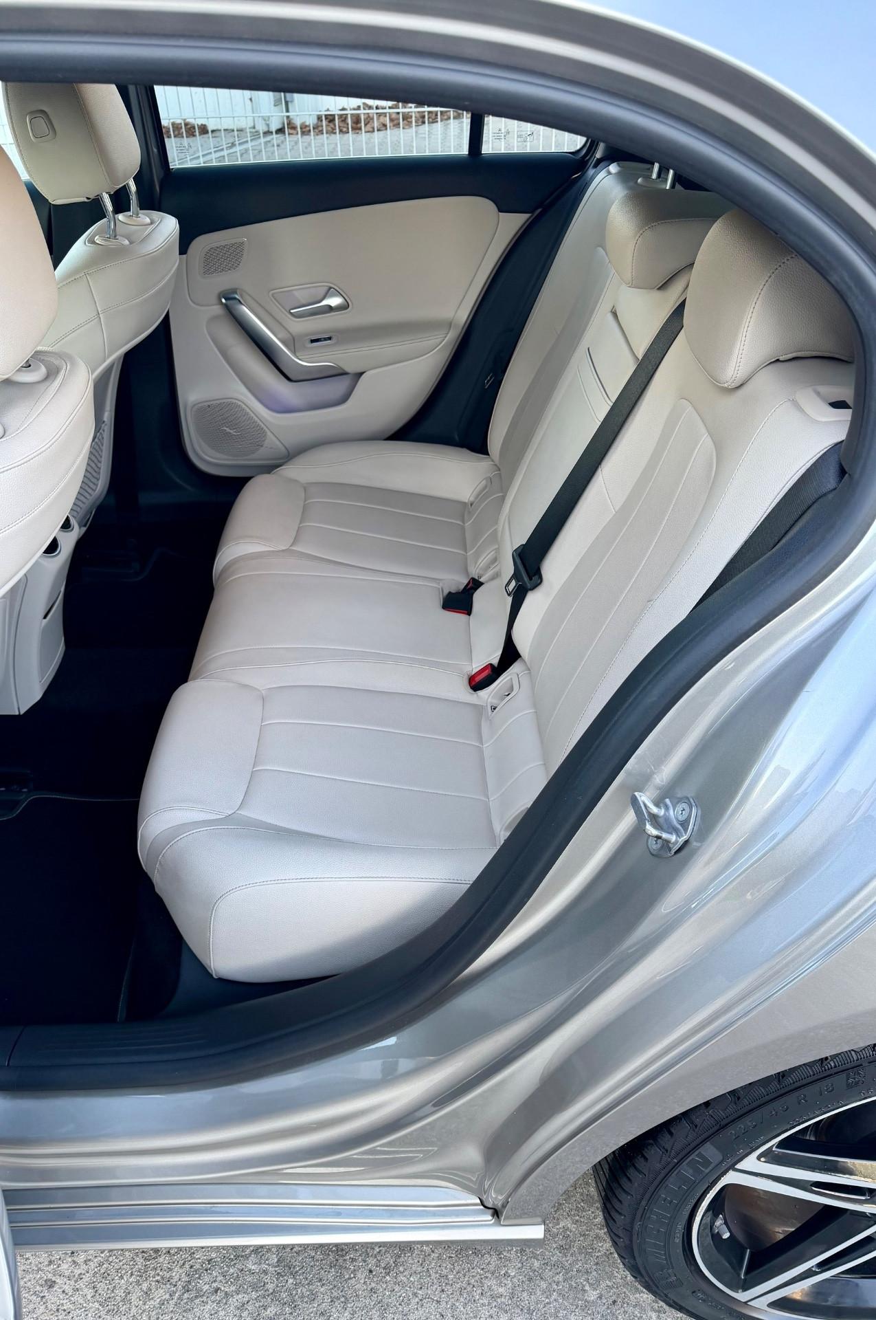 Mercedes-benz A 200 d Automatic Premium