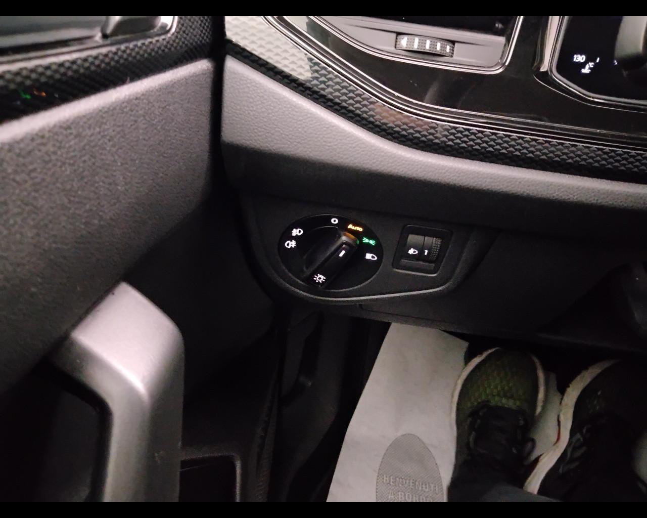 VOLKSWAGEN Taigo - Taigo 1.0 tsi Life 115cv