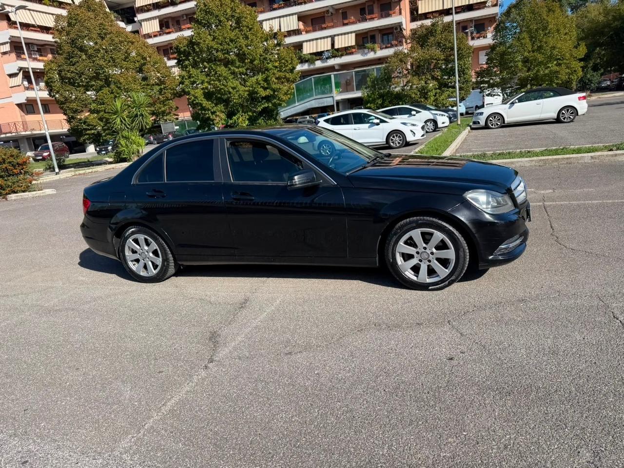 Mercedes-benz C 200 220 CDI BlueEFFICIENCY Elegance