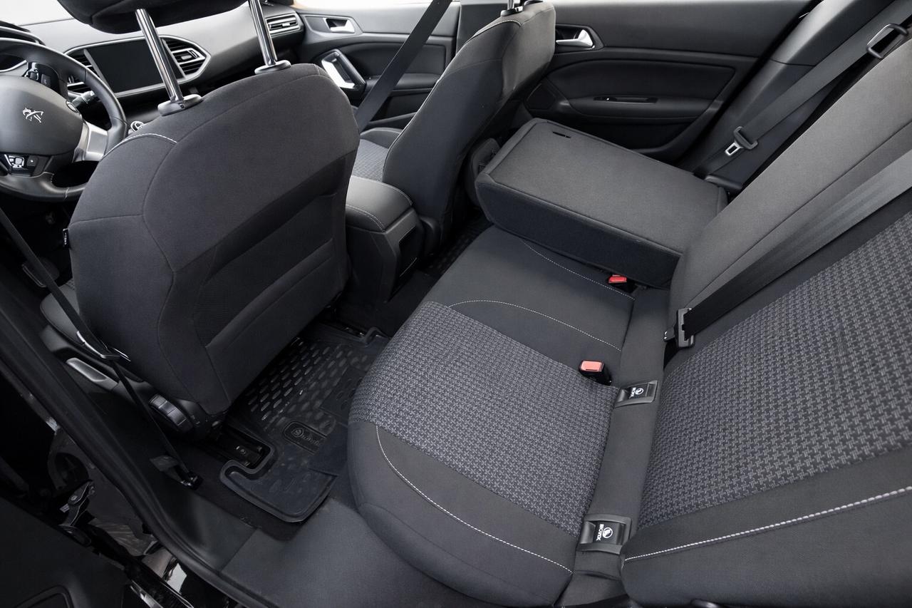 Peugeot 308 BlueHDi 130 S&S Business