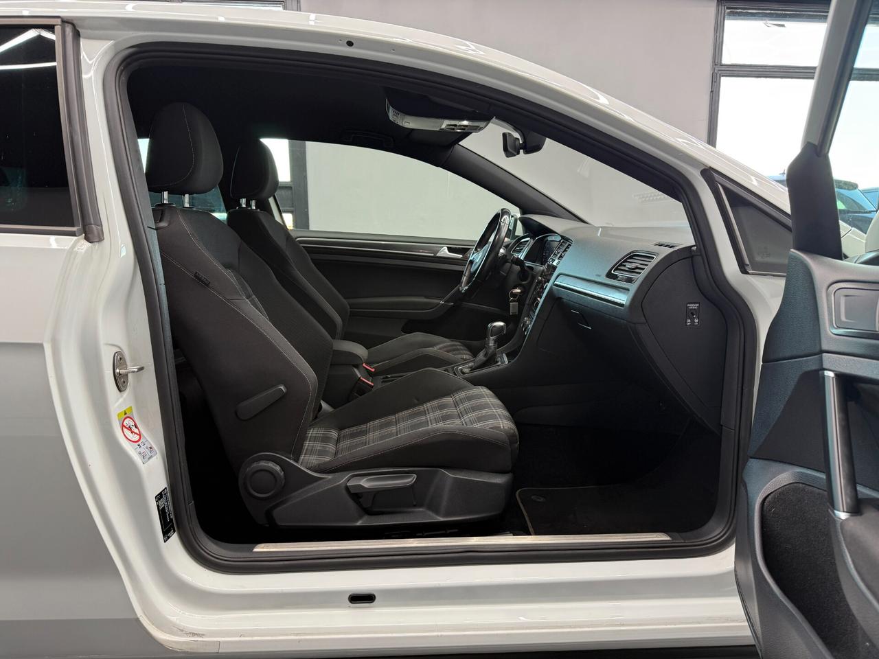 Volkswagen Golf GTD 2.0 TDI DSG 3p.