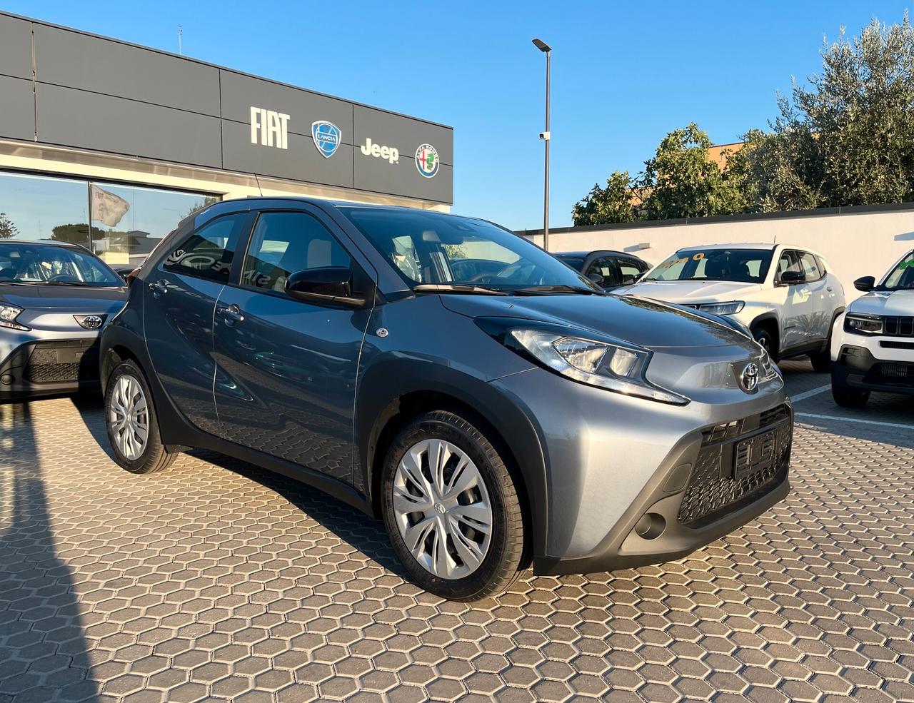 Toyota Aygo X 1.0 VVT-i 72 CV 5 porte Active Km0