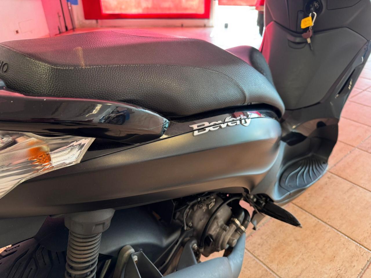 PIAGGIO BEVERLY 300cc, 2016 PRONTA CONSEGNA