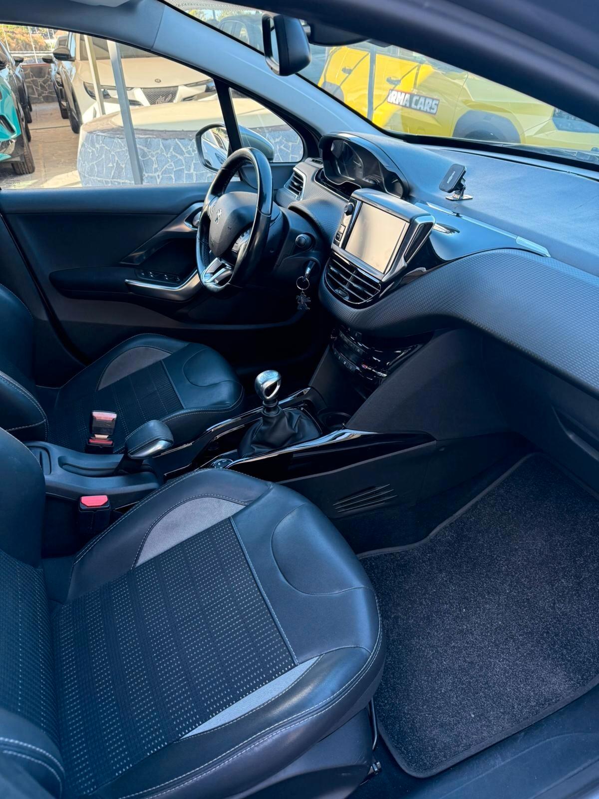 Peugeot 2008 BlueHDi 100 S&S Black Matt