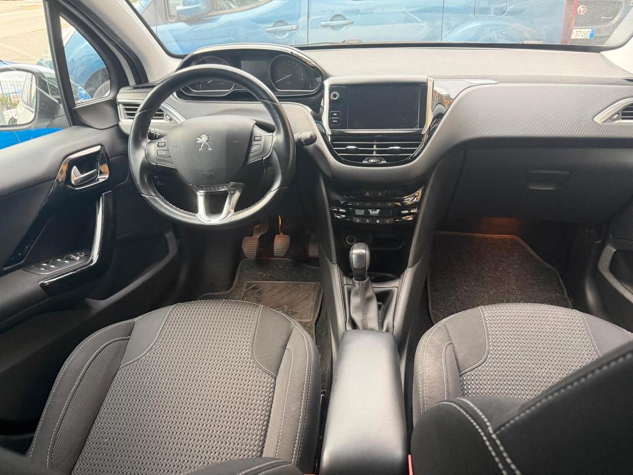 Peugeot 208 PureTech 82 5 porte Style