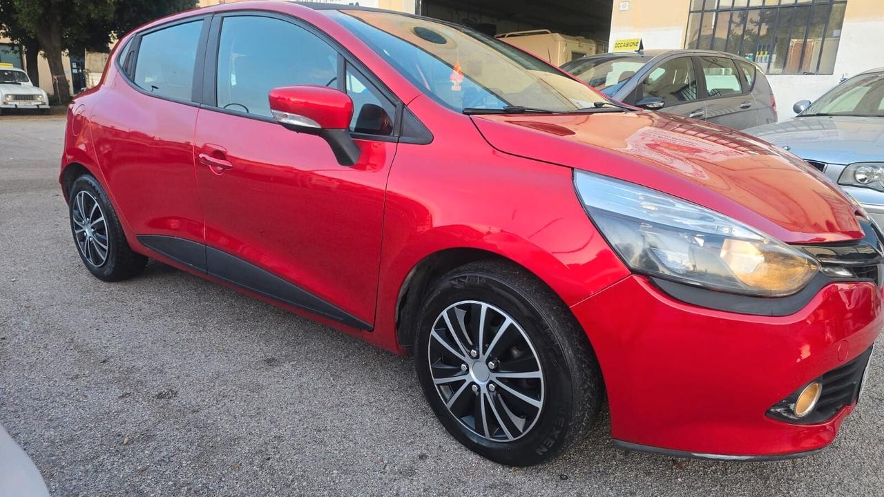 Renault Clio 1.2 75CV 5 porte Life