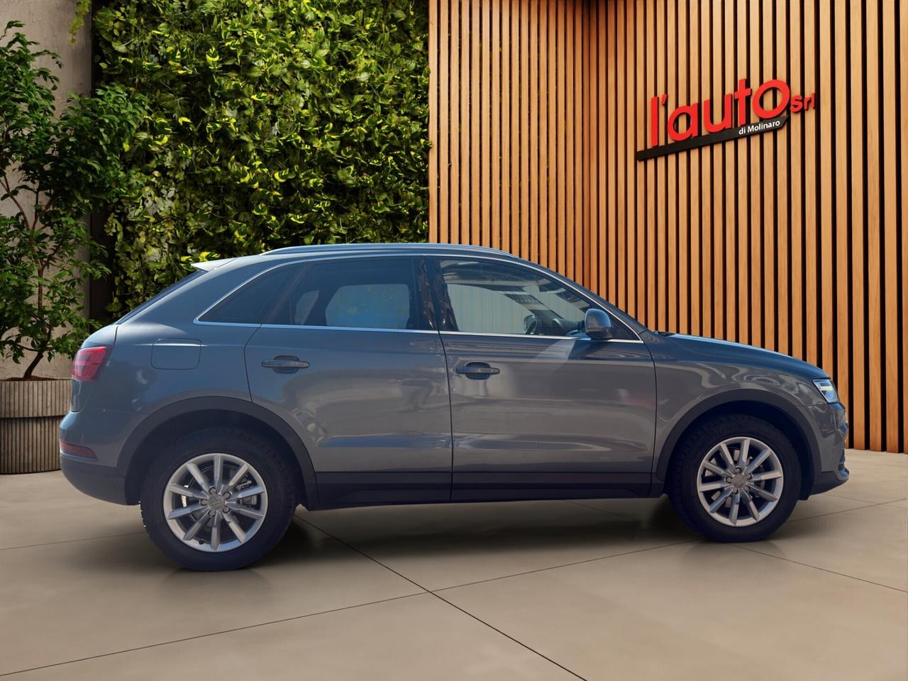 Audi Q3 2.0 TDI 120 CV S-TRONIC