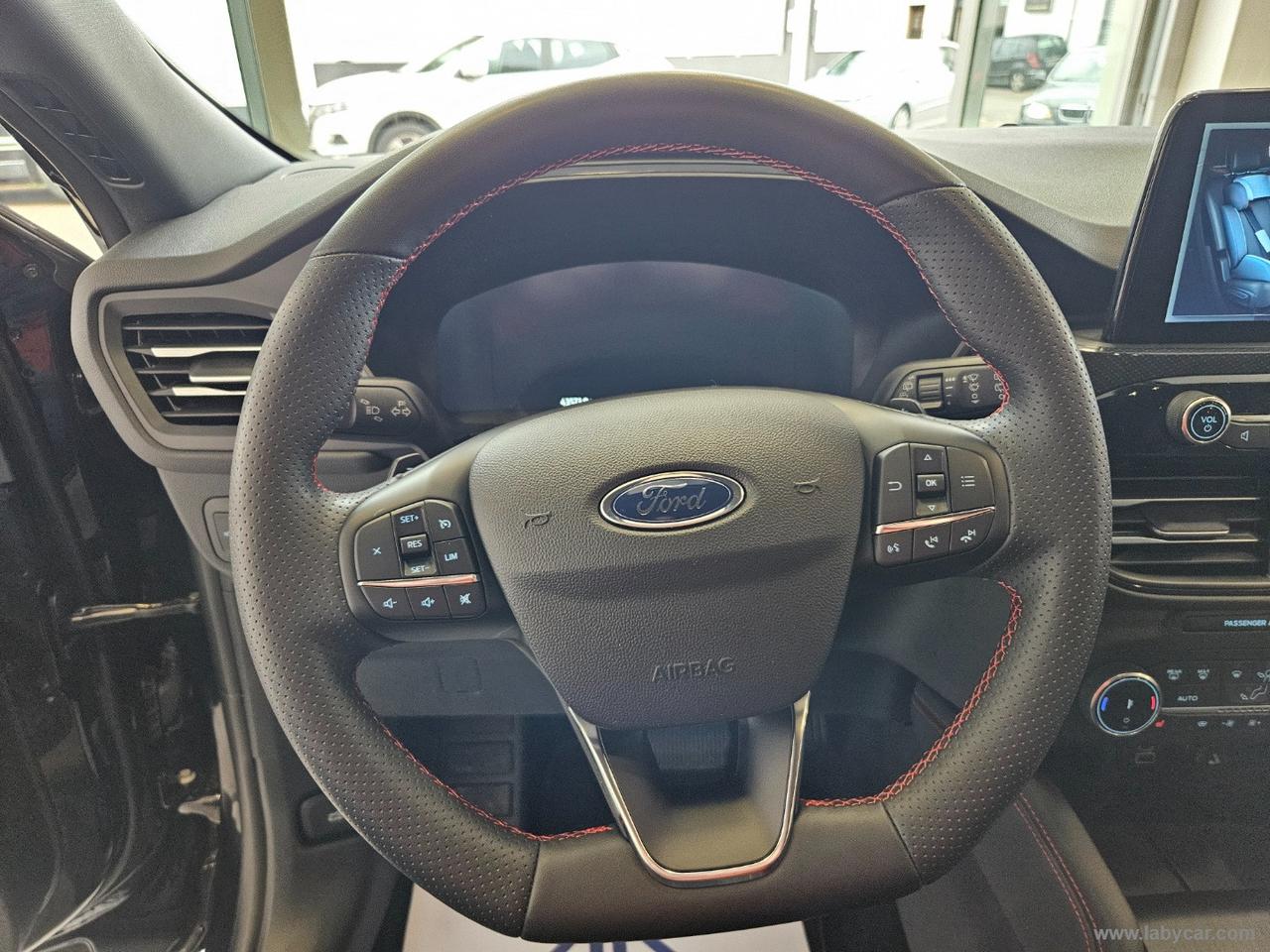 FORD Kuga 2.0 EcoBlue 120 aut. 2WD ST-L. Bus.